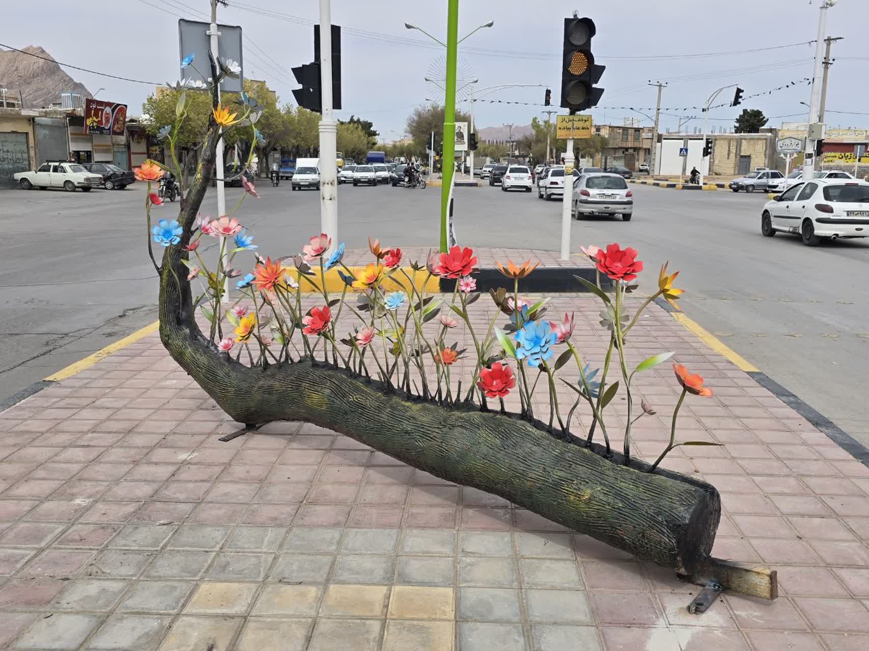 آراستگی سیمای شهری شهرضا همزمان با نوروز 1405
