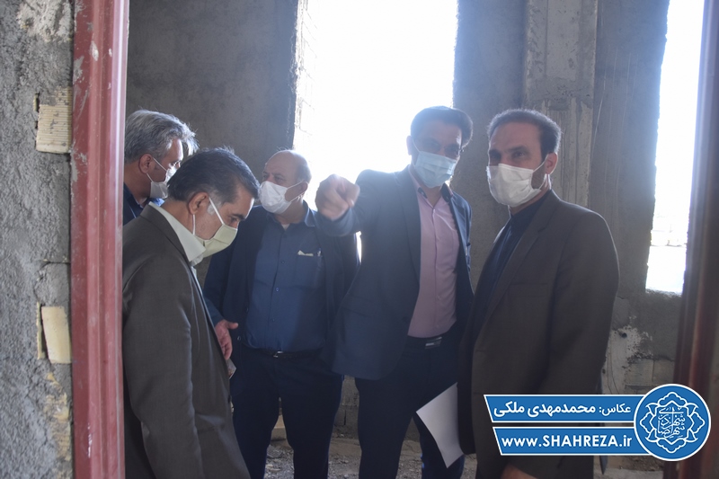 بازدید شهردار و اعضای شورای شهر از ساختمان جدید سازمان حمل و نقل