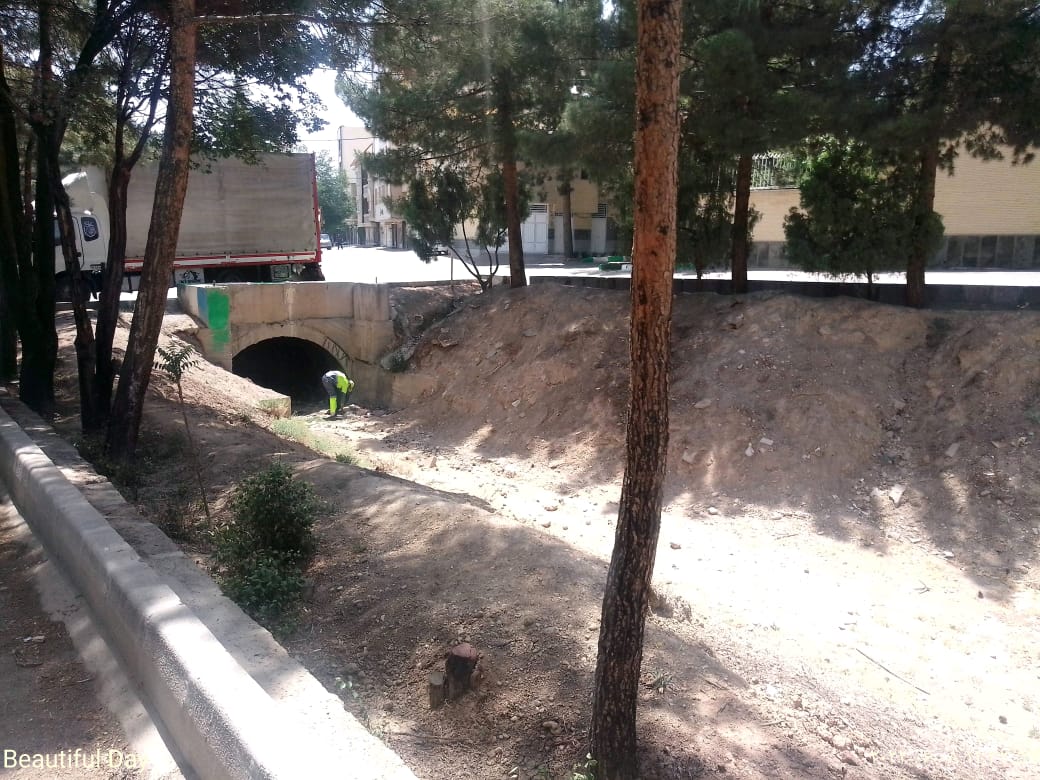 جمع آوری نخاله های ساختمانی سروستان خیابان اشفته