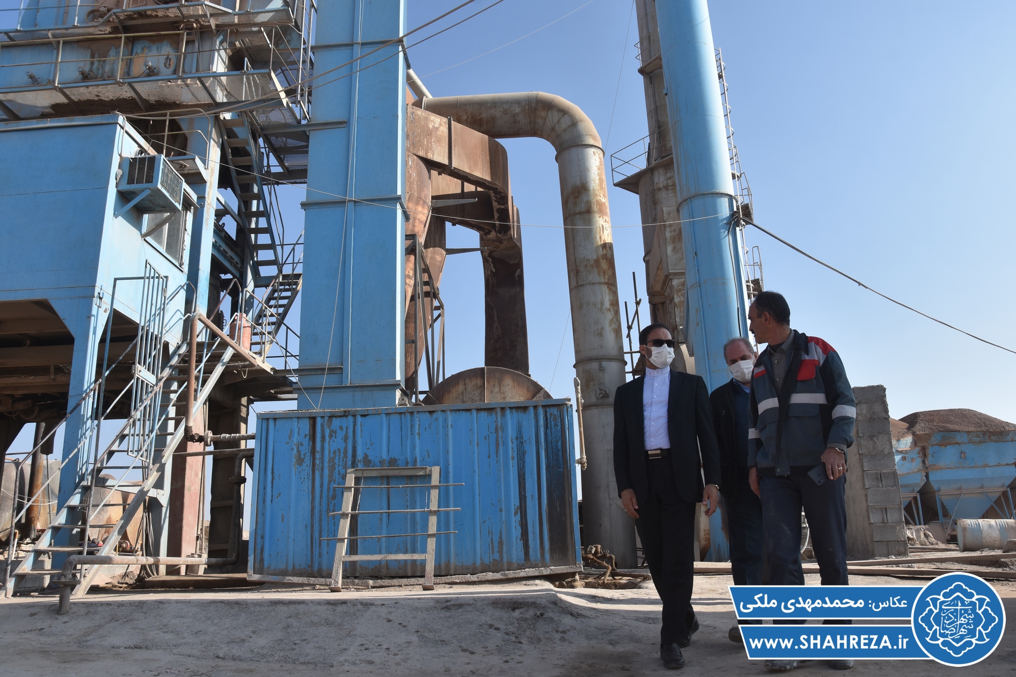 حضور شهردار شهرضا در کارخانه آسفالت