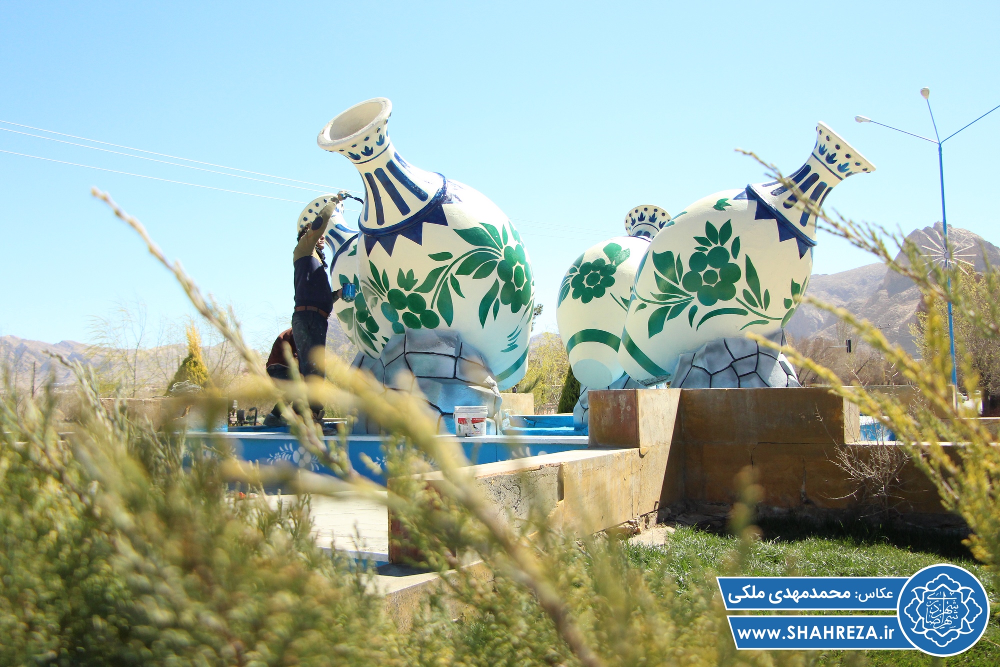 رنگ آمیزی میدان کوزه