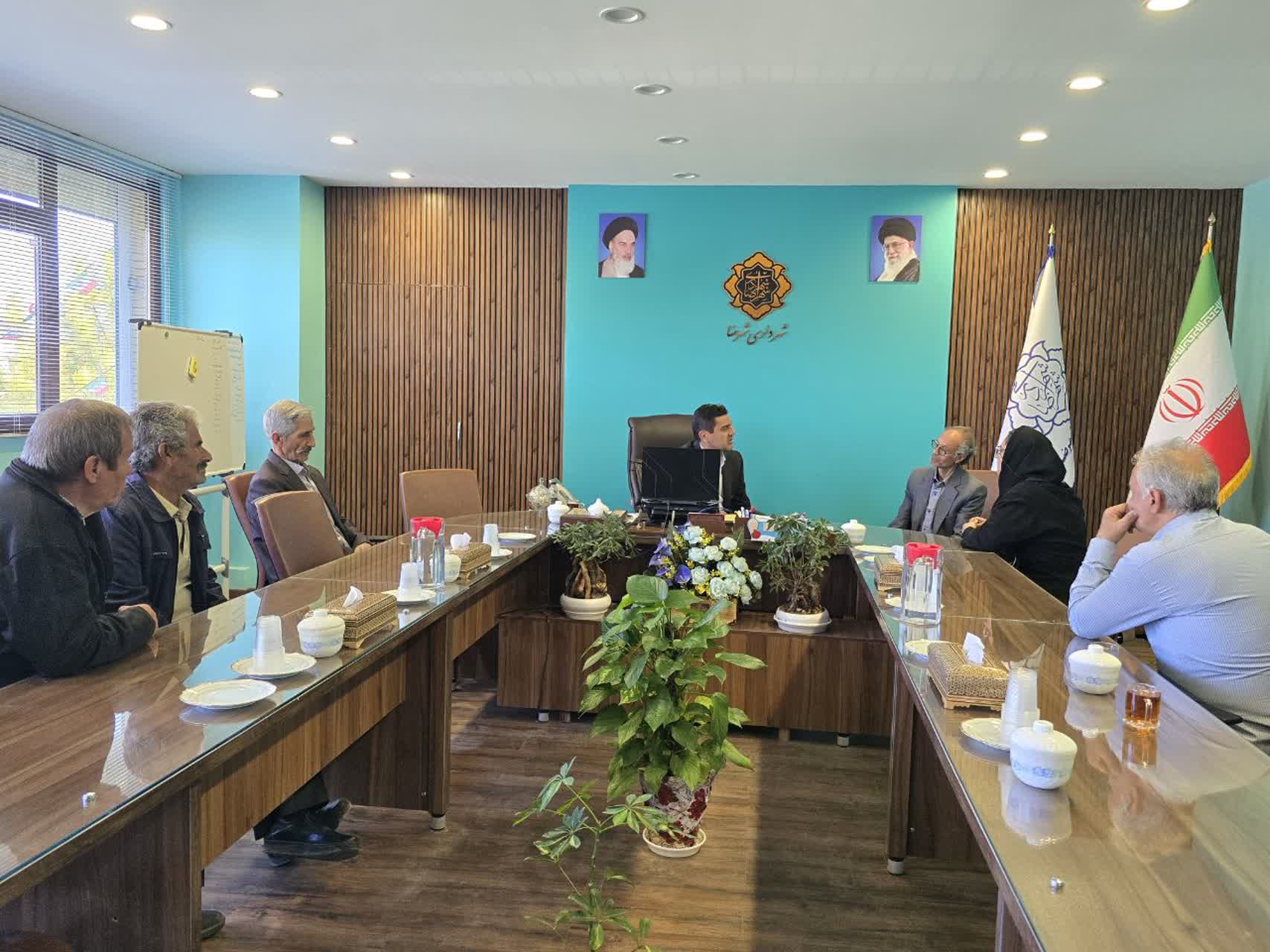 ملاقات مردمی مهندس تاکی شهردار شهرضا با شهروندان محترم